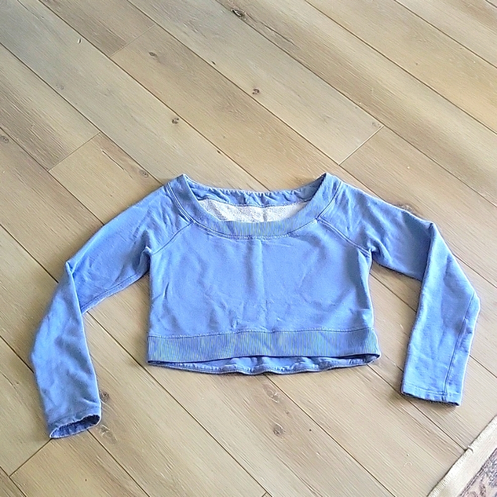 Lululemon cropped sweatshirt sz 4
